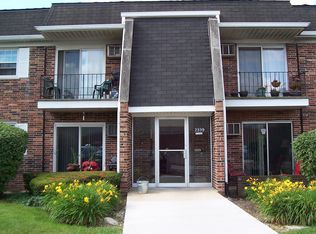 2339 Ogden Ave APT 5, Downers Grove, IL 60515