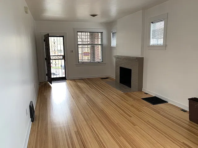 2 bed, 1300 sqft, $3,000 — Photo 2