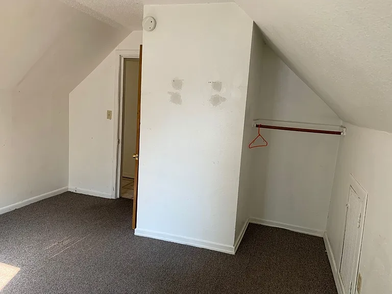 1120 Pine St — Photo 8