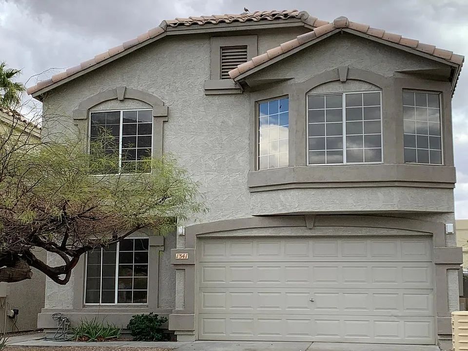 1341 E Cathedral Rock Dr