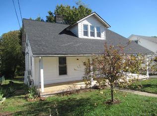 250 Lexington St, Lancaster, KY 40444