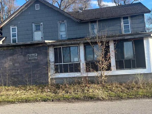 1549 State St, Grawn, MI 49637