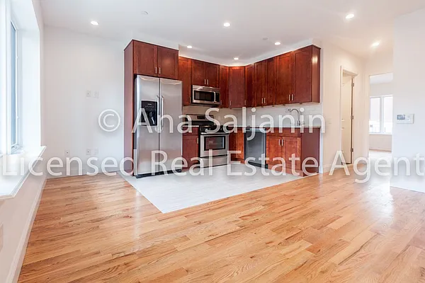 Rented by Citi Zone Realty | media 10