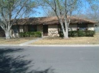 807 Merritt Dr, Lockhart, TX 78644