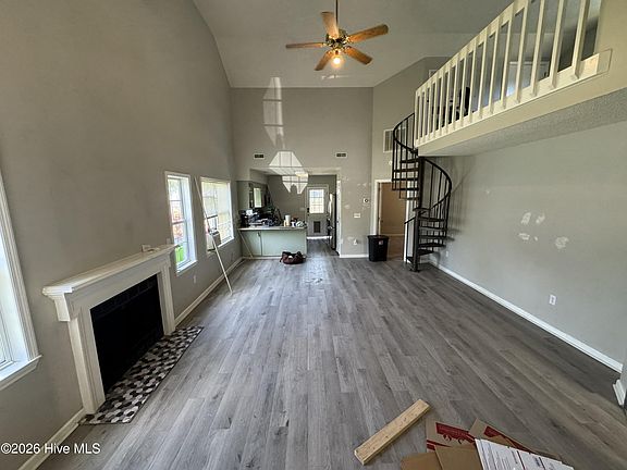 2nd image of 3571 Red Oak Drive