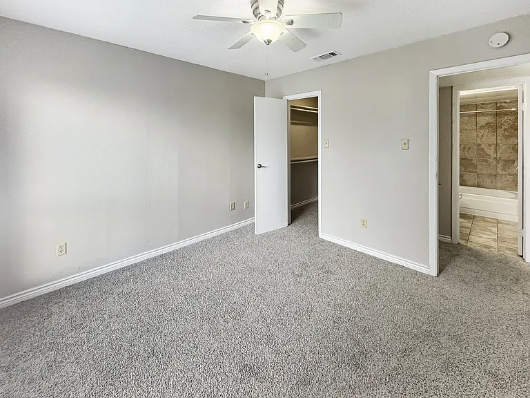 Sierra Ranch Apartments — Photo 8