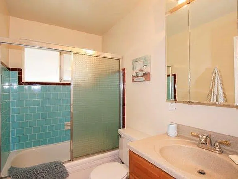 343 F St — Photo 10