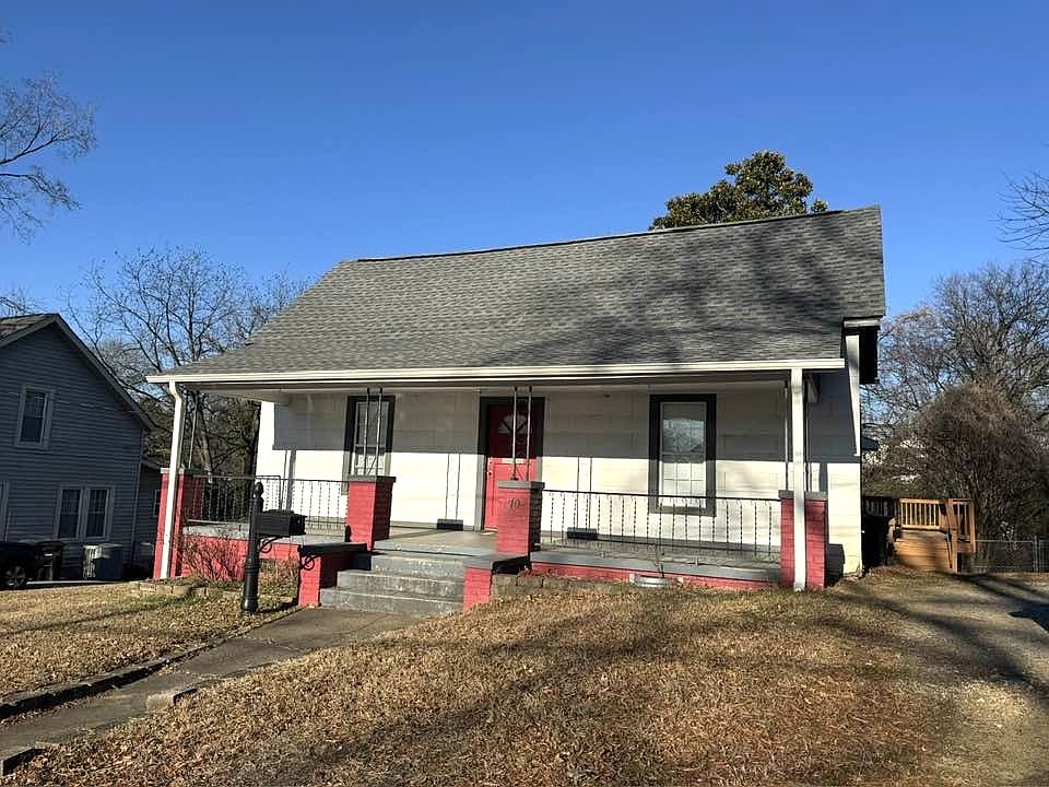 1st image of 70 Crowell Dr NW