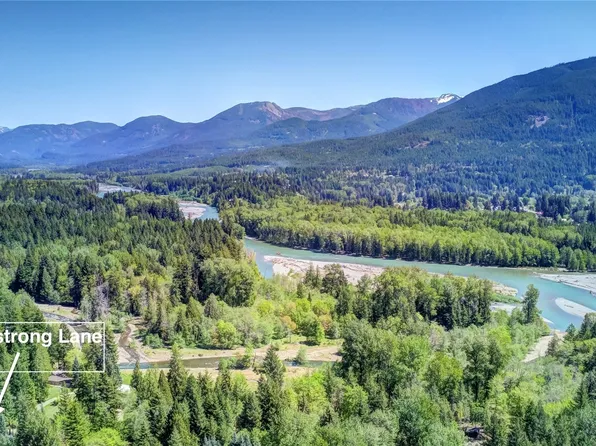 132 Armstrong Lane, Packwood, WA 98361