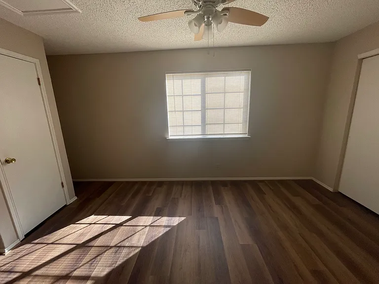 299 Billie Dr #4 — Photo 11