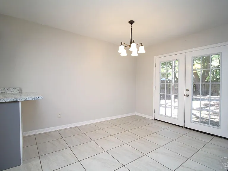 7225 Dogwood Terrace Dr — Photo 9