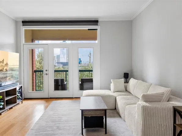 300 Saint Joseph Pkwy #314, Houston, TX 77002