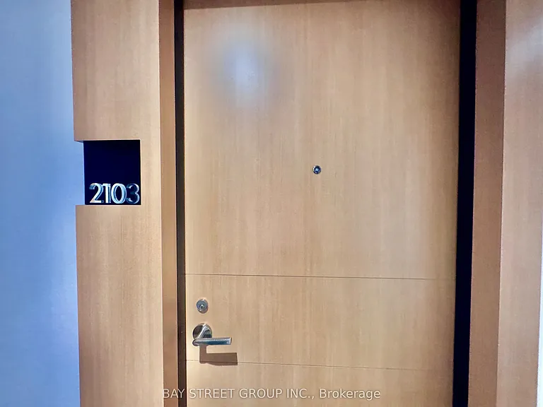 11 Wellesley St W #2103 — Photo 19