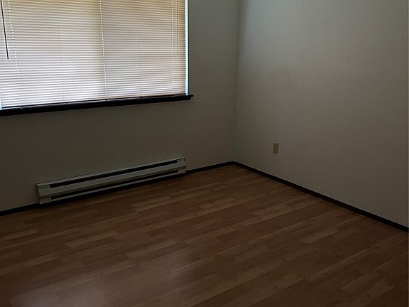 5th image of 2037 Aqua Court NW