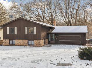 12525 25th Ave N, Plymouth, MN 55441