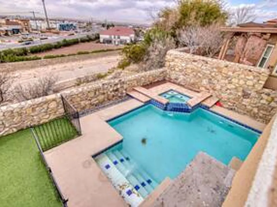1612 Villa Del Sol