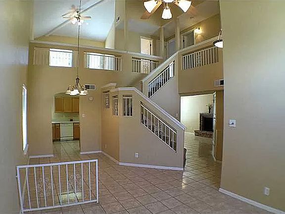 5th image of 3352 Eileen Dr