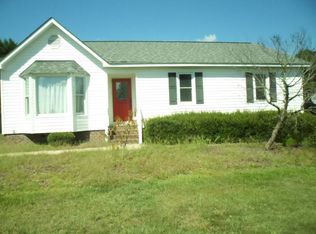 2105 Huntclub Dr, Clayton, NC 27520