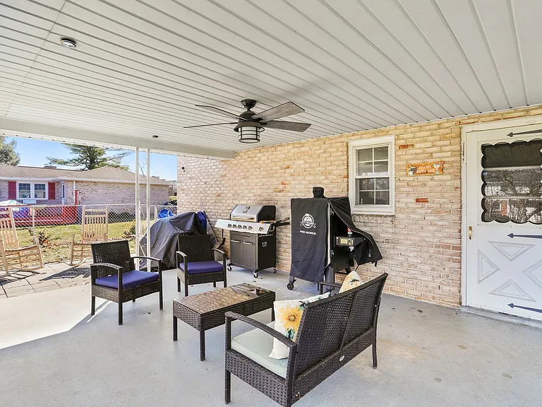 173 Colonial Dr #A — Photo 36