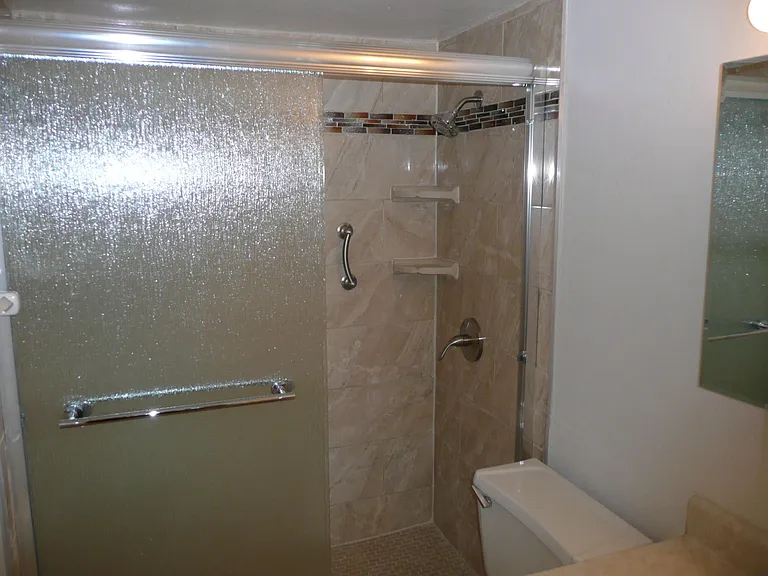 2424 W Tampa Bay Blvd #B106 — Photo 11