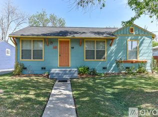427 N Meadowlane Dr #1, San Antonio, TX 78209