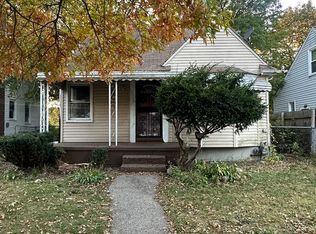 19325 Huntington Rd, Detroit, MI 48219