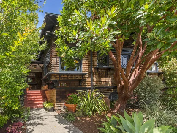 2121 Carleton St, Berkeley, CA 94704