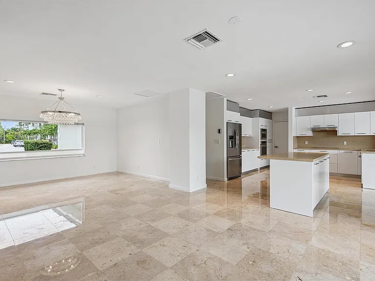 40 Isla Bahia Dr — Photo 11
