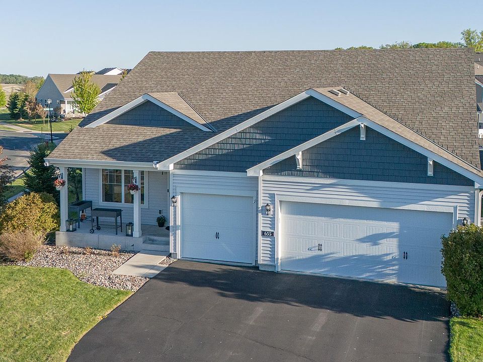 1st image of 655 Stonegate Cir