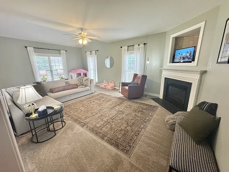 9342 Summer Oak Dr — Photo 10