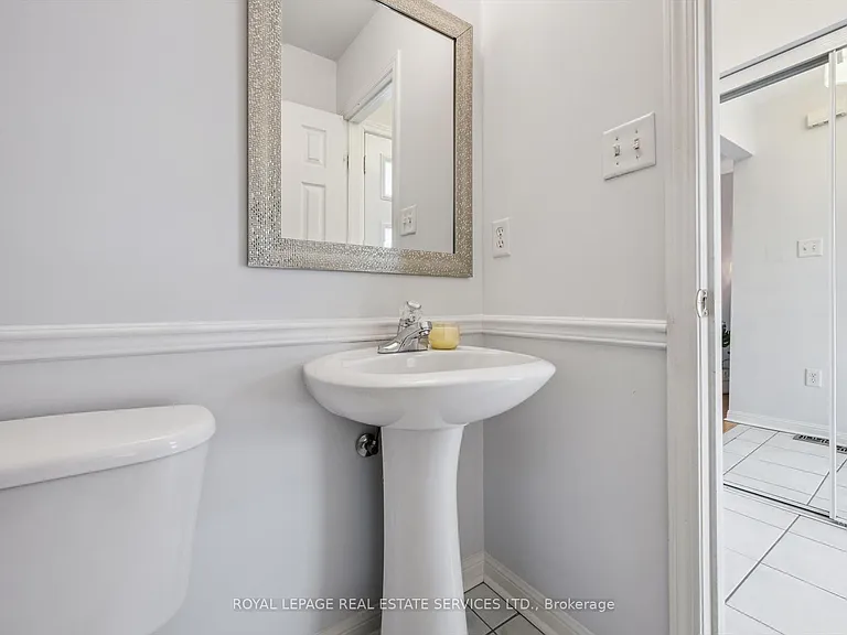 2485 Wooden Hill Cir — Photo 17