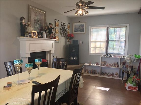 3rd image of 1096 Gale Dr