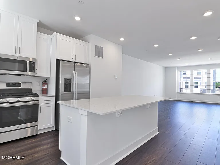 18 Crimson Dr — Photo 5