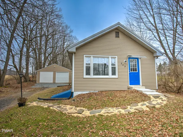 849 Easton Tpke, Lake Ariel, PA 18436