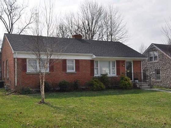 1st image of 146 Saint James Dr