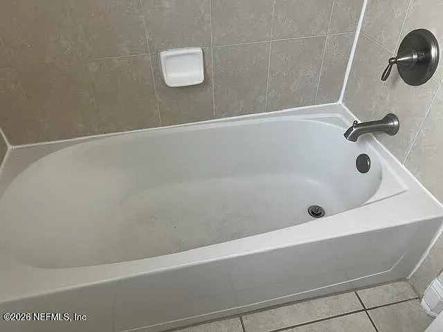 4 bed, 3.0 bath, 1818 sqft, $2,450 — Photo 4