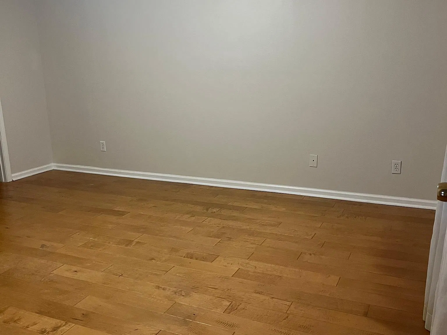 3 bed, 1099 sqft, $1,850 — Photo 1