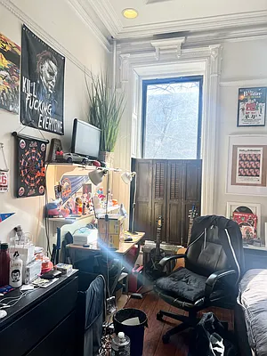 Rented by 50 Stanhope LLC | media 22