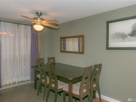 4th image of 1818 200th Pl SW