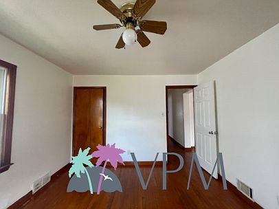 4th image of 2924 Prast Blvd