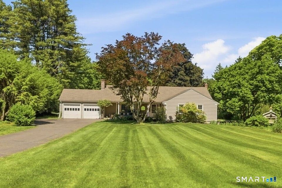 1st image of 542 Halladay Avenue West