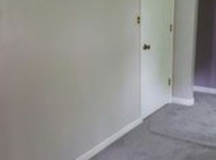608 E Poplar St, Mascoutah, IL