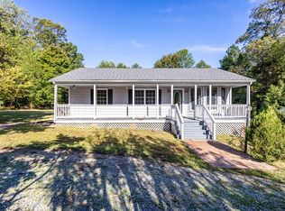 165 Pine Tree Rd, Center Cross, VA 22437