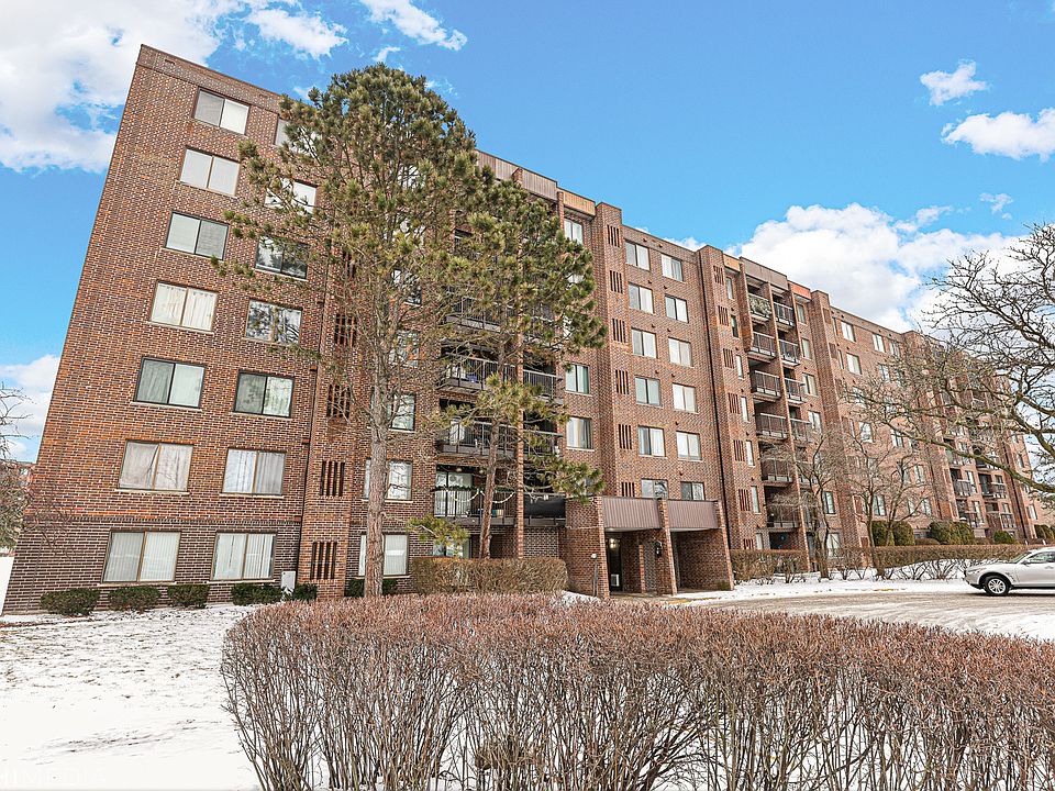 1st image of 400 Park Ave APT 700
