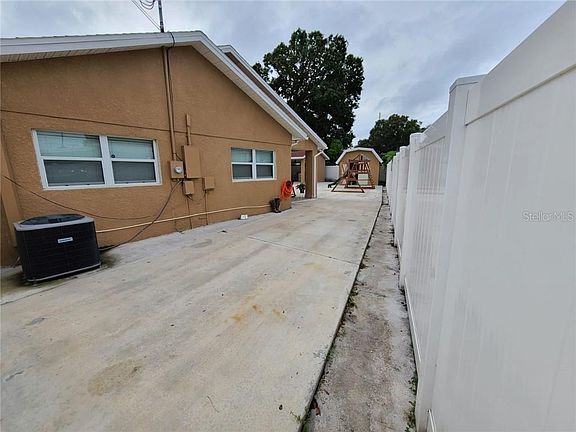 5th image of 7513 Morning Glory Ln