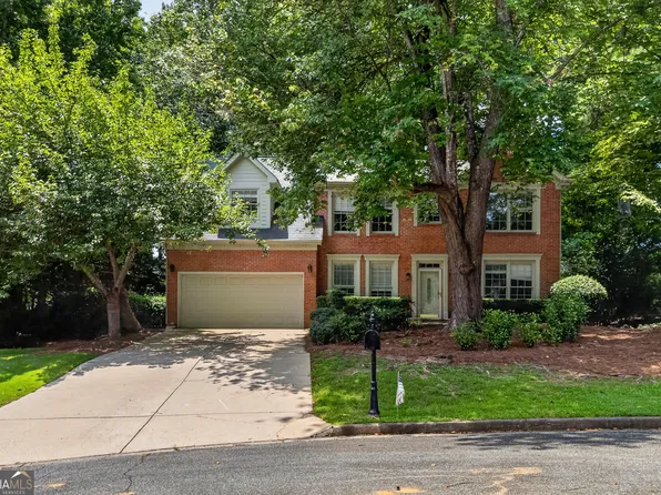 4056 Watkins Glen Dr, Woodstock, GA 30189