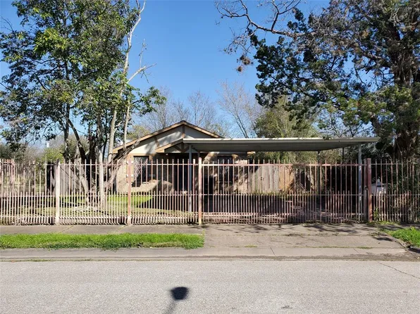 3253 Francis St, Houston, TX 77004