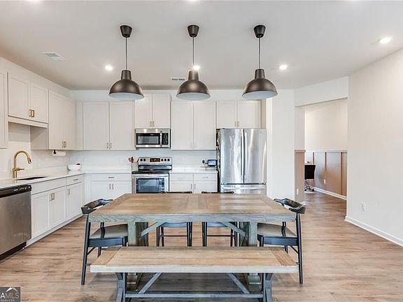 2nd image of 23 Felton Walk SE