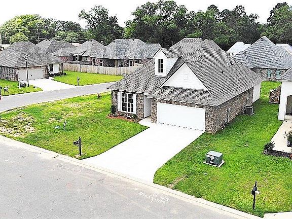 2nd image of 103 Briar Glen Dr