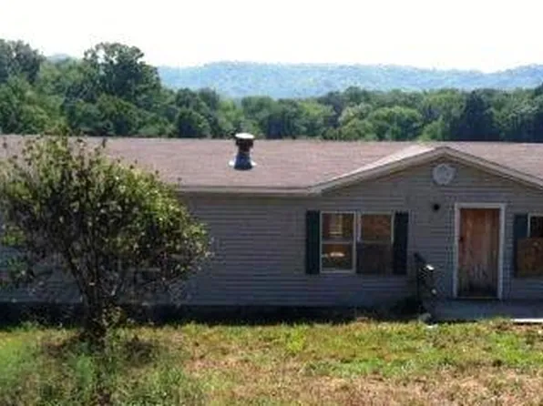 2098 Dickens Hill Rd, Bradyville, TN 37026